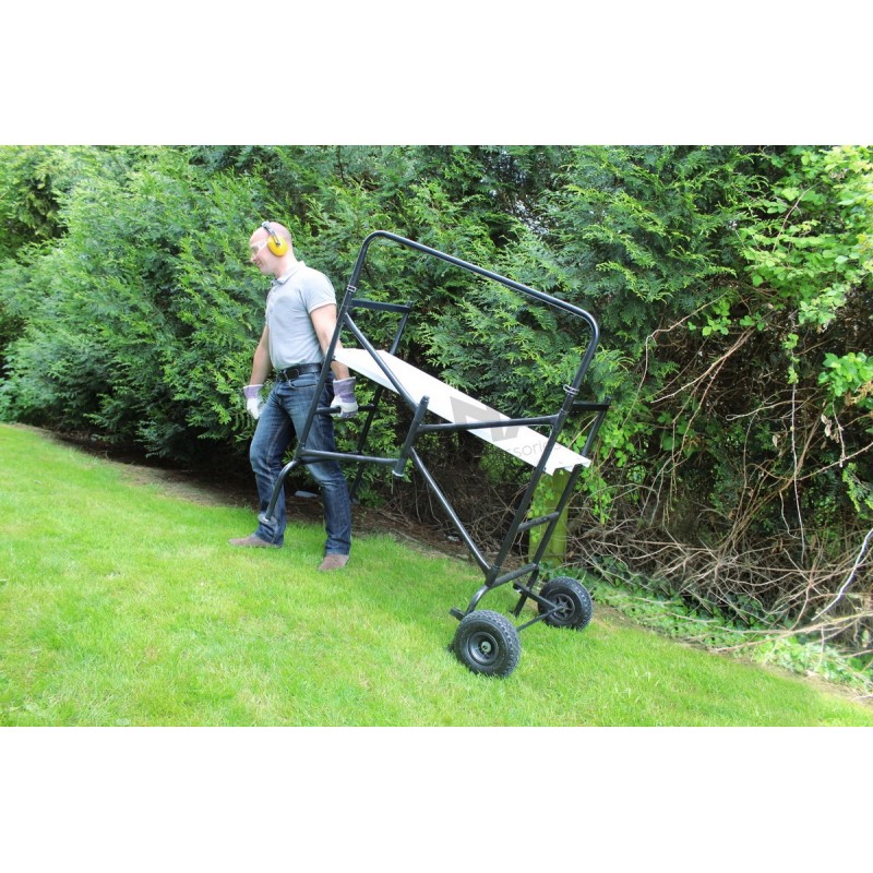 Echafaudage pour taille de haies